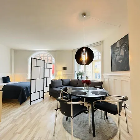 Aday - Luxurious In The Heart Of Apartment Aalborg